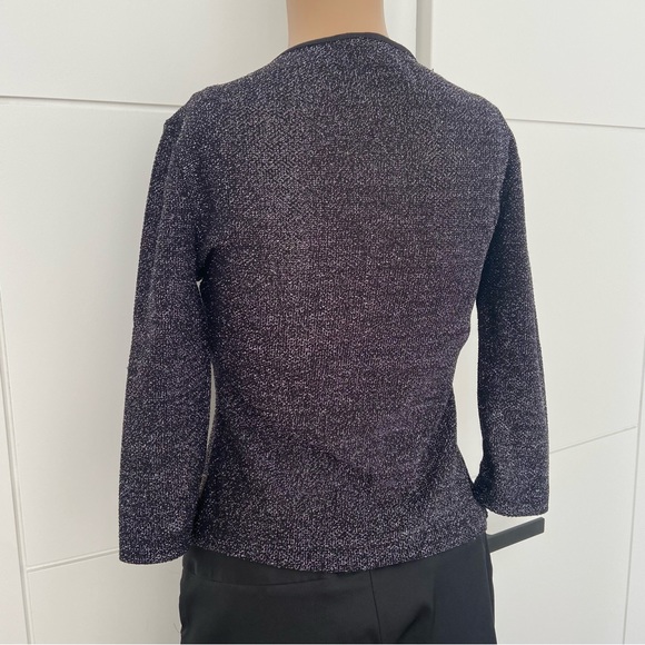 Guess Open Front Metallic Top size medium - Picture 5 of 7